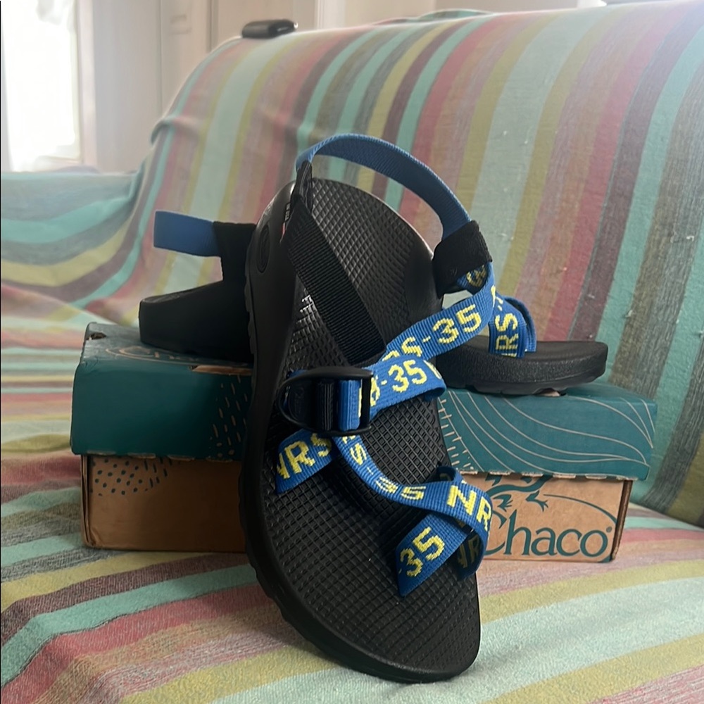 Women's Chaco X NRS Z/2 Wide-Width Classic Sandal sz 9